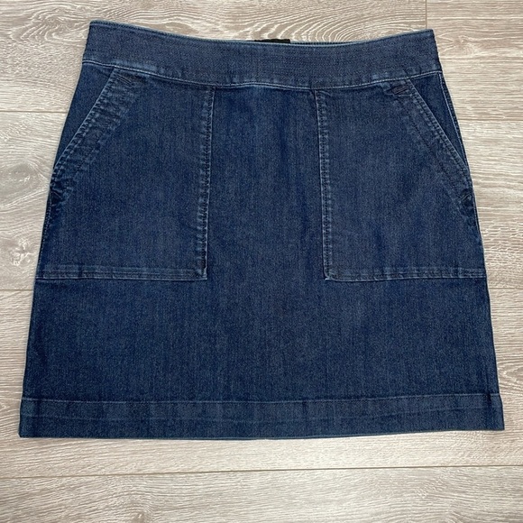 NWOT Loft Dark Wash Stretch Denim Patch Pocket Jeans Skirt 10 - Picture 3 of 11